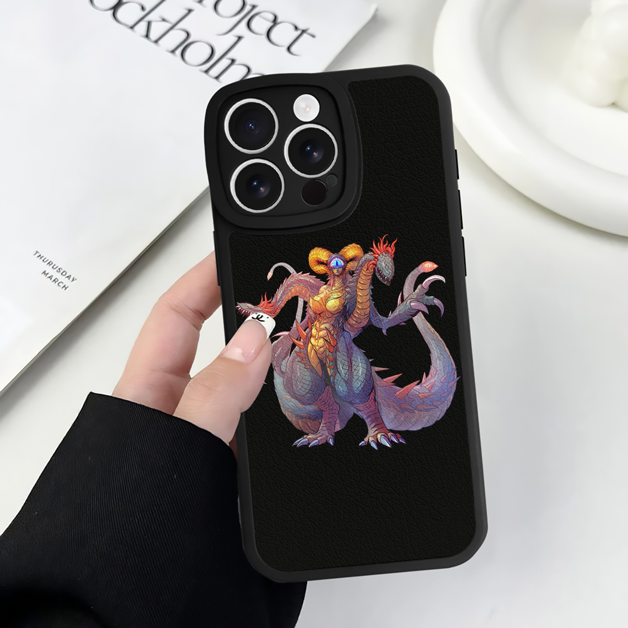（画像用） ウルトラマン Ultraman 【iPhone 16シリーズ対応】シリコンスマホケース（レザー調） 材質：シリコン